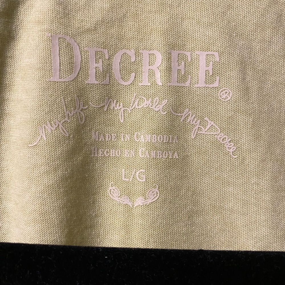 Decree t-shirt - Picture 2 of 4